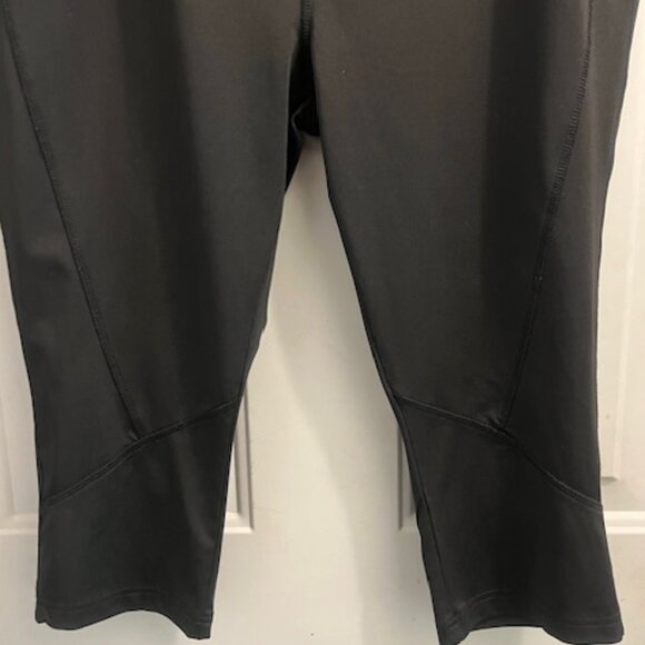 Athletic Capris - Picture 6 of 9